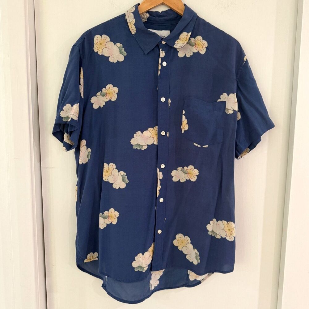 Corridor New York Blue Hawaiian Short Sleeve Button-Up Floral Men's Large Pocket